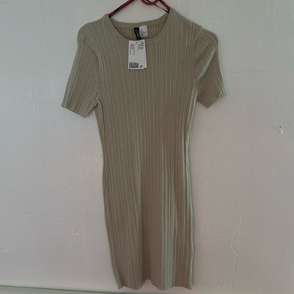 H&M Beige Dress